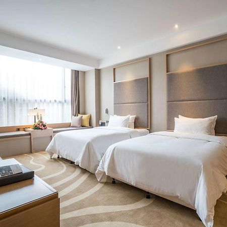 Ramada Encore Jintang Чънду Екстериор снимка