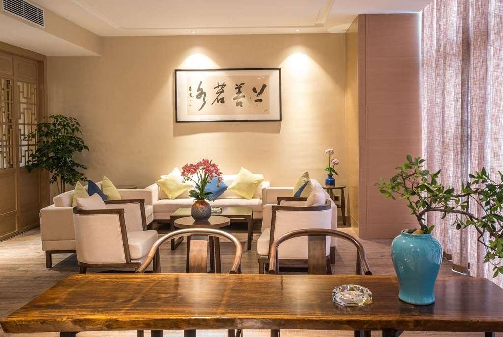 Ramada Encore Jintang Чънду Ресторант снимка