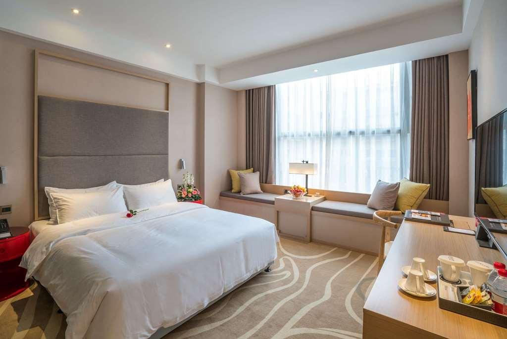 Ramada Encore Jintang Чънду Стая снимка