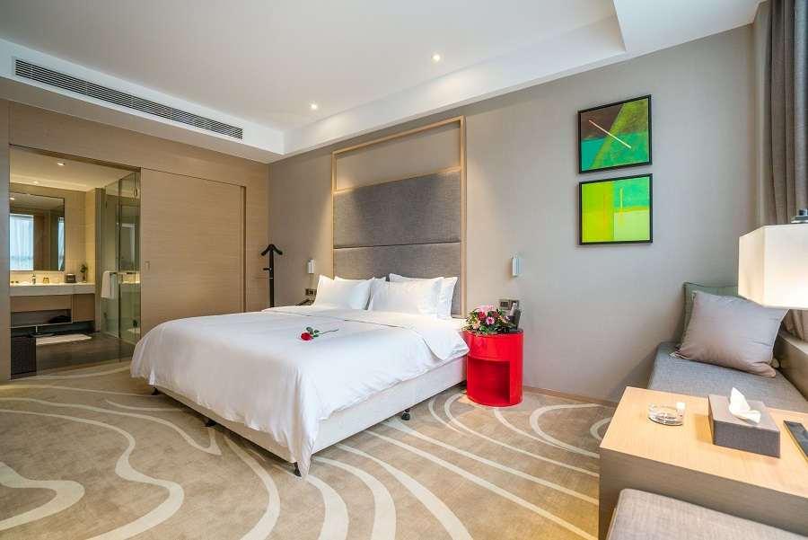 Ramada Encore Jintang Чънду Стая снимка