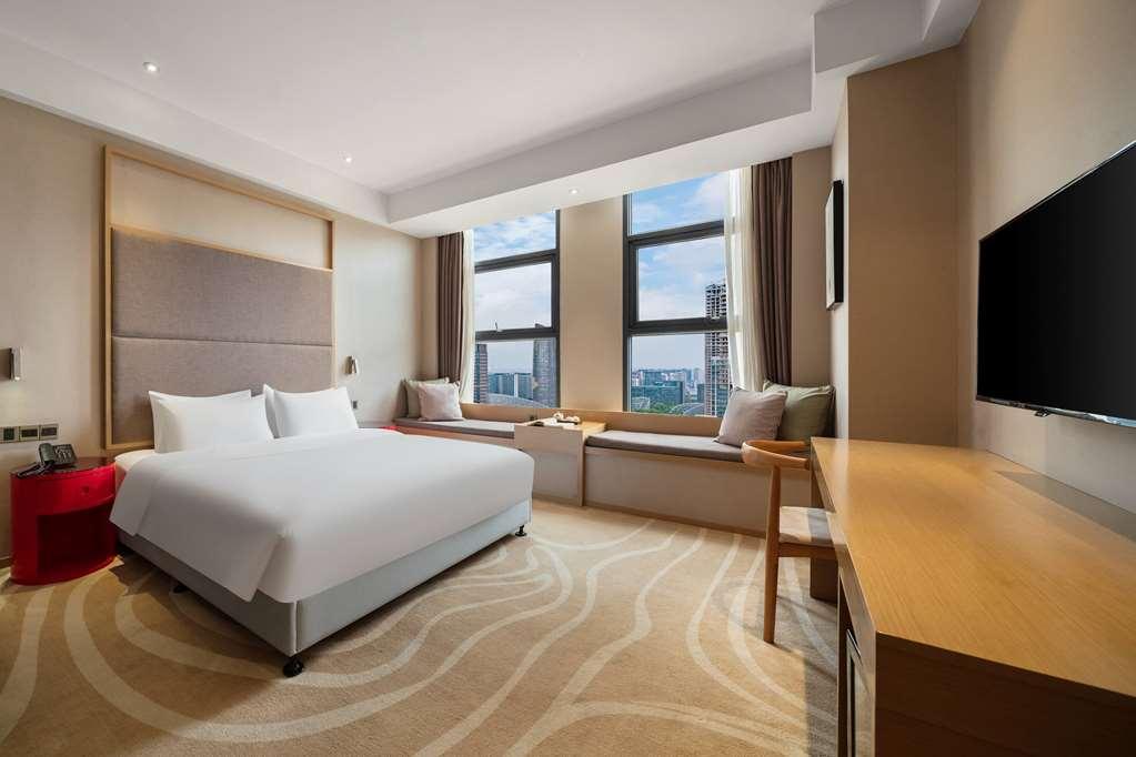 Ramada Encore Jintang Чънду Стая снимка